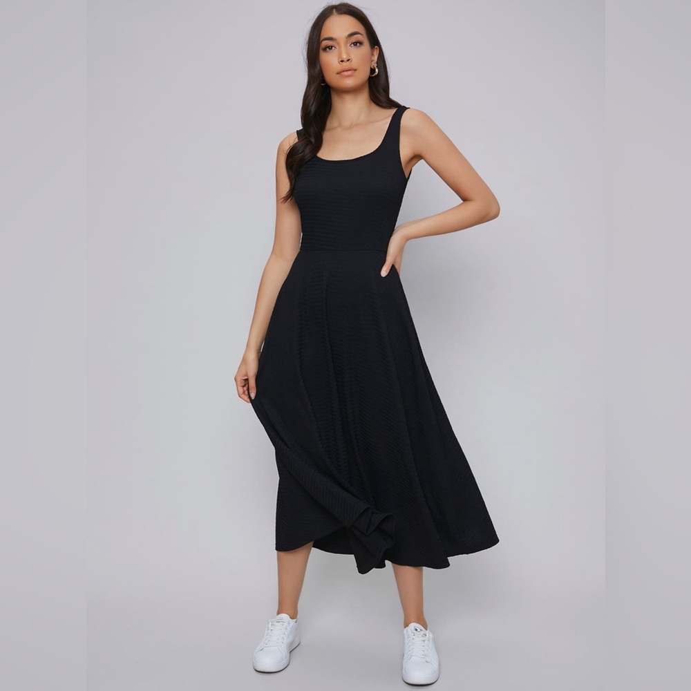 Elegant Black Midi Dress